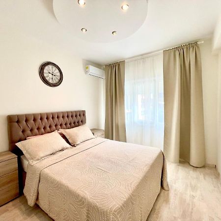 100 M To The Beach Sea La Vie 3 Bedroom Apartment Limassol Bagian luar foto