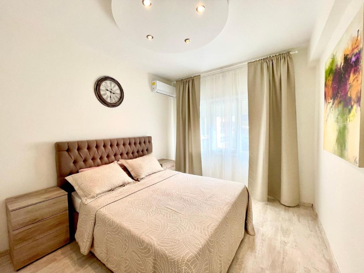 100 M To The Beach Sea La Vie 3 Bedroom Apartment Limassol Bagian luar foto